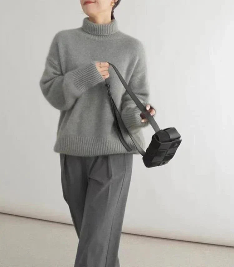 LENA | TURTLENECK SWEATER