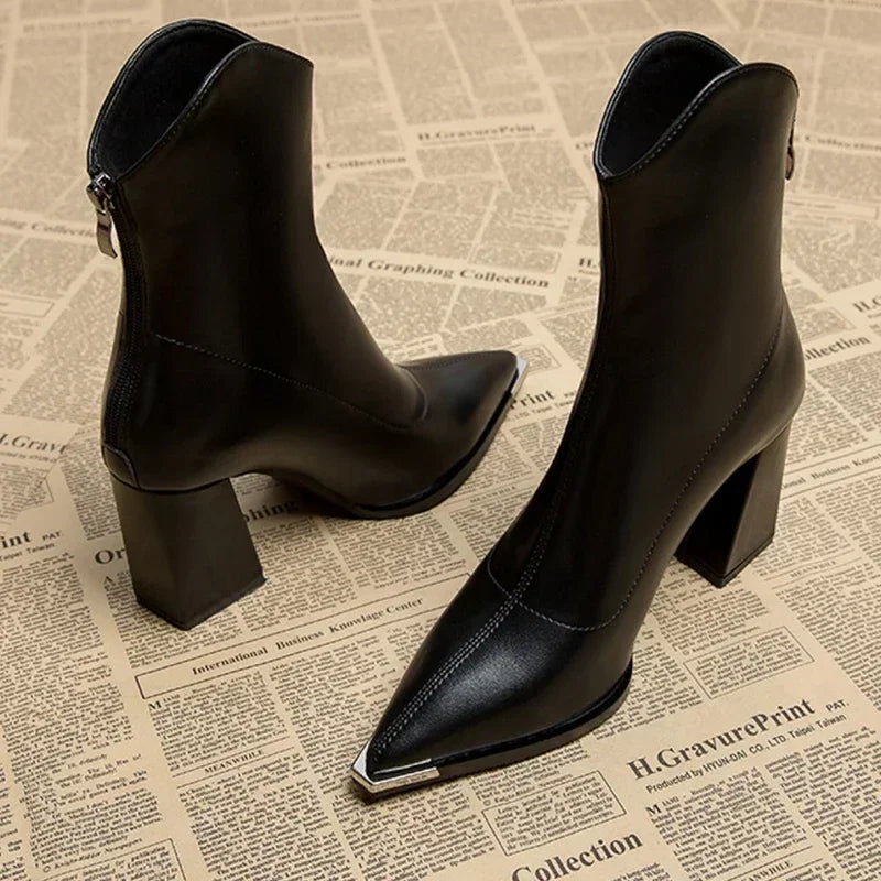 Elena | Relaxed Fit Heels