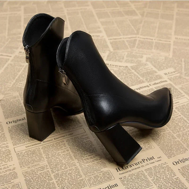 Elena | Relaxed Fit Heels