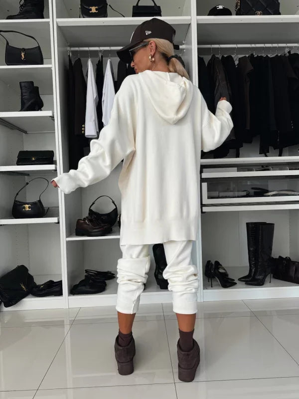 Evana | Two-piece women's set with long sleeves, hood and round neckline