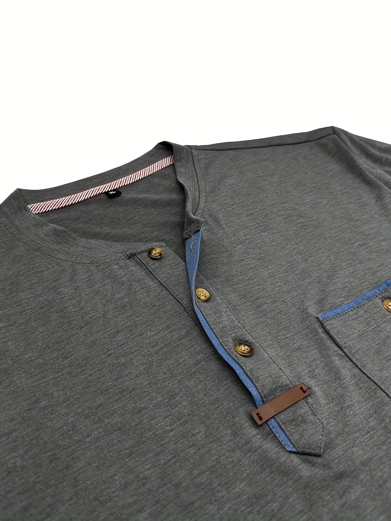 Saxon - Elegant Round Neck T Shirt With Pocket