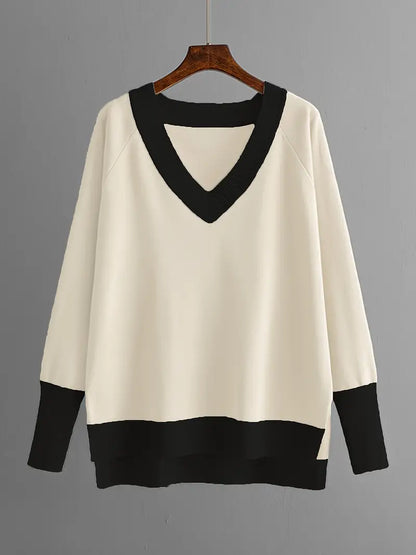 Silvia/ Elegant set consisting of long-sleeved knit top and V-neck trousers