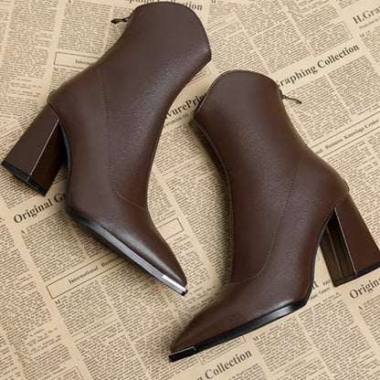 Elena | Relaxed Fit Heels